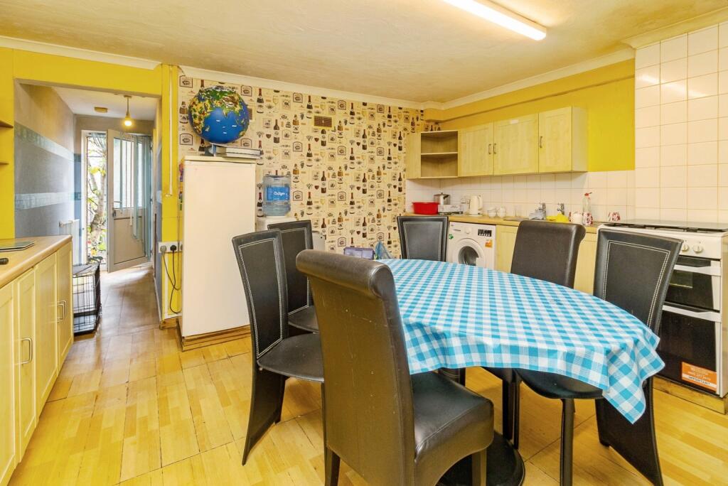Broadlands, Netherfield, Milton Keynes, Buckinghamshire, MK6 - View 2