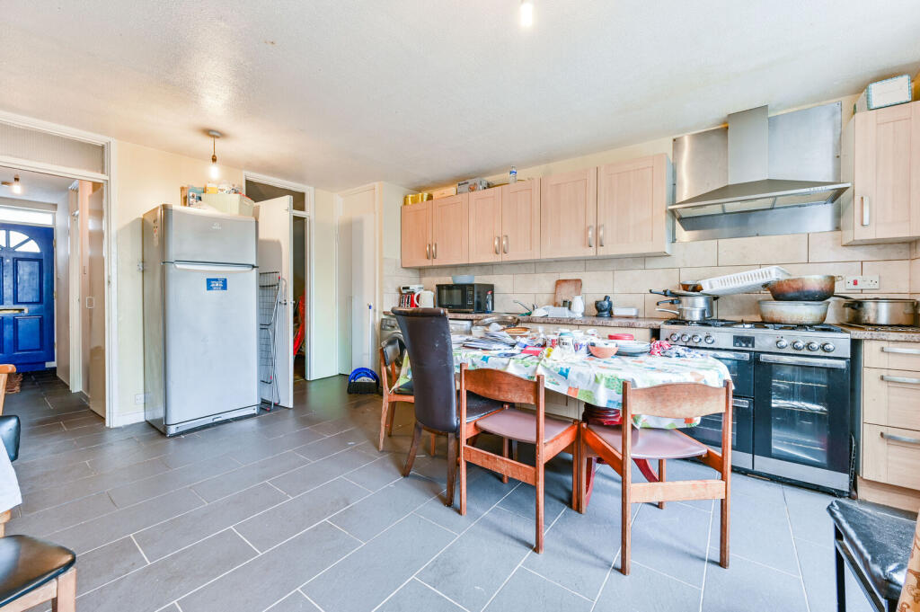 House in London - View 5