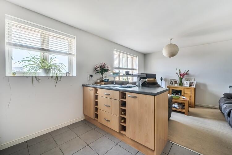 Apartment in Reading - View 5