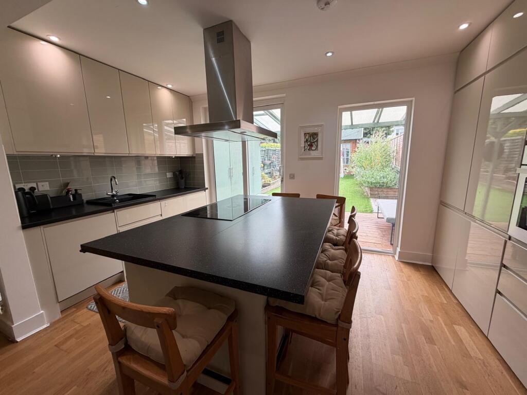 House in Borehamwood, Elstree and Borehamwood - View 3