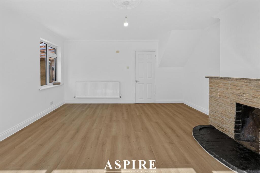 House in Southend-on-Sea - View 5