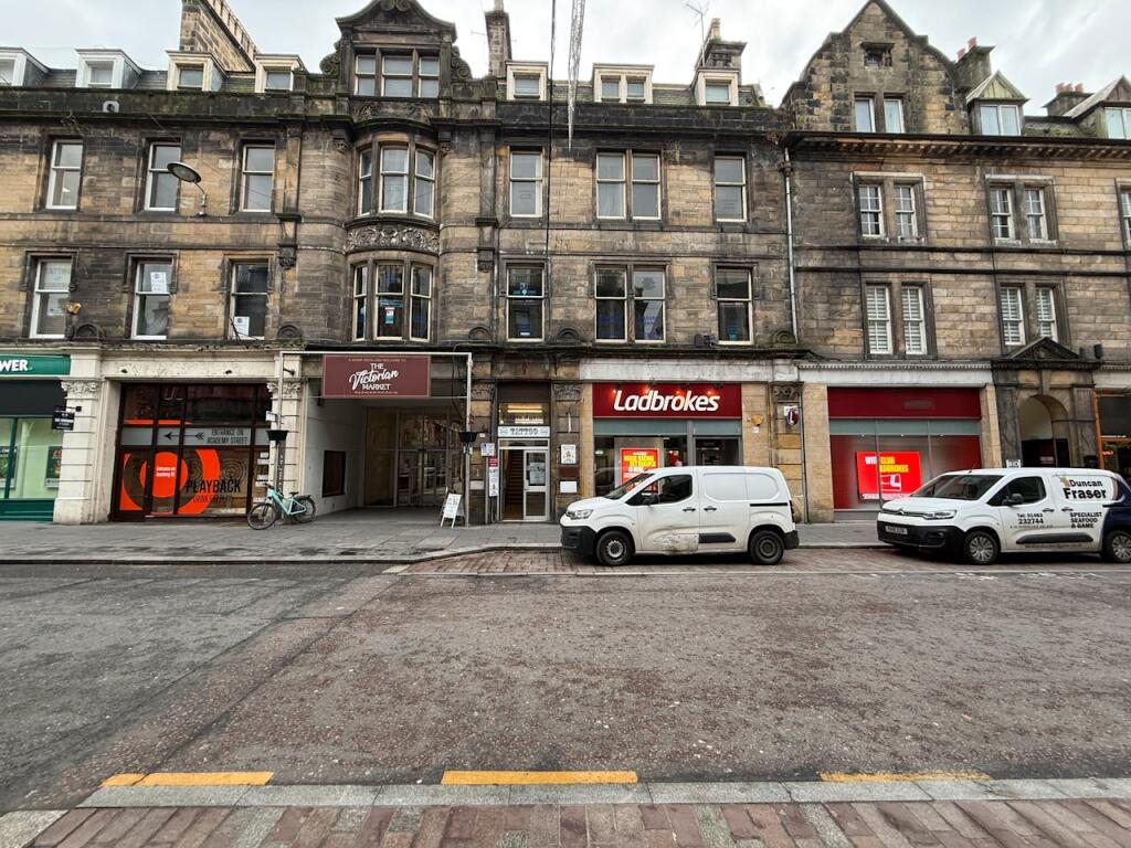 Main image of property: 11 Queensgate, Inverness, IV1 1DF