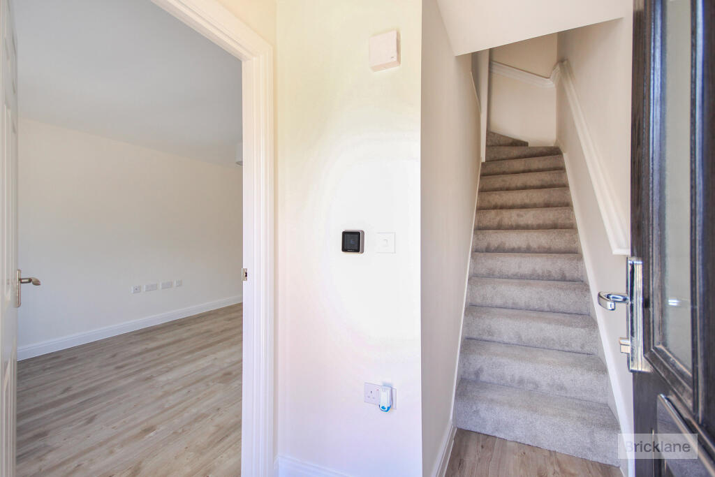 House in Coventry, West Midlands - View 2