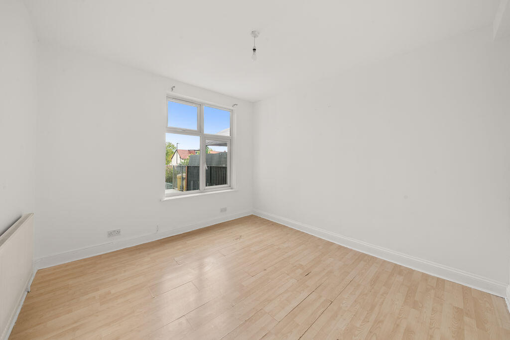 Apartment in London, Perivale - View 4