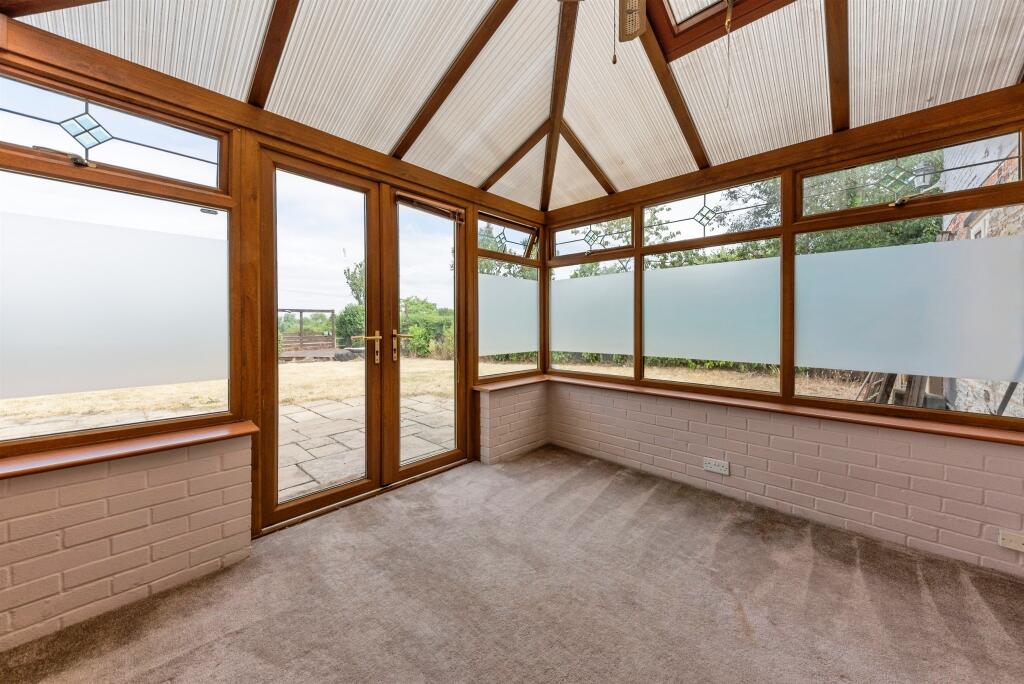House in Newark and Sherwood, Langford - View 3