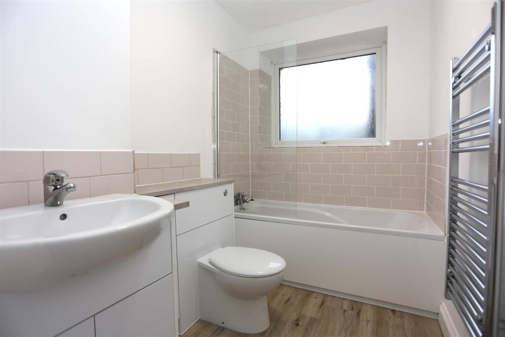 Apartment in Brighton - More