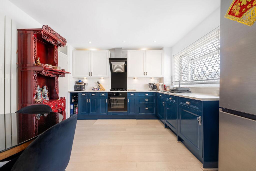 House in London - View 3