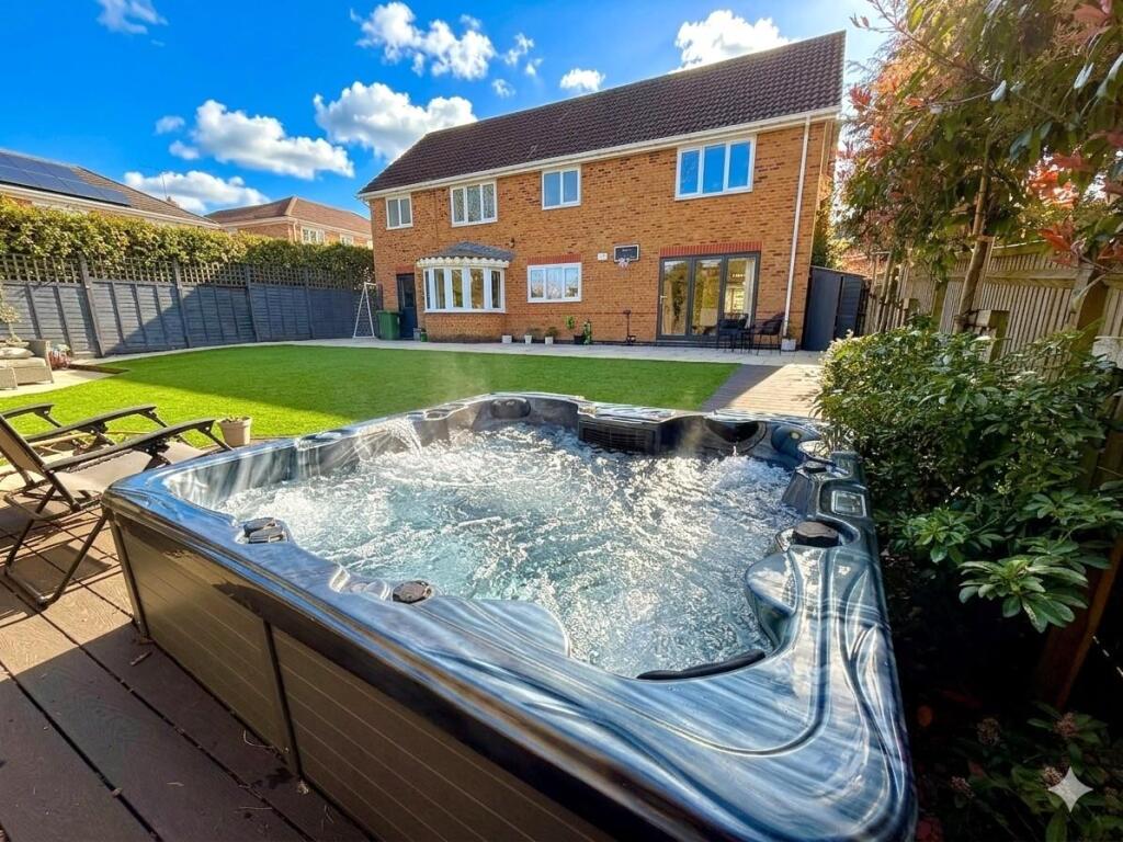 House in Whiteley, Solent Business Park - View 3