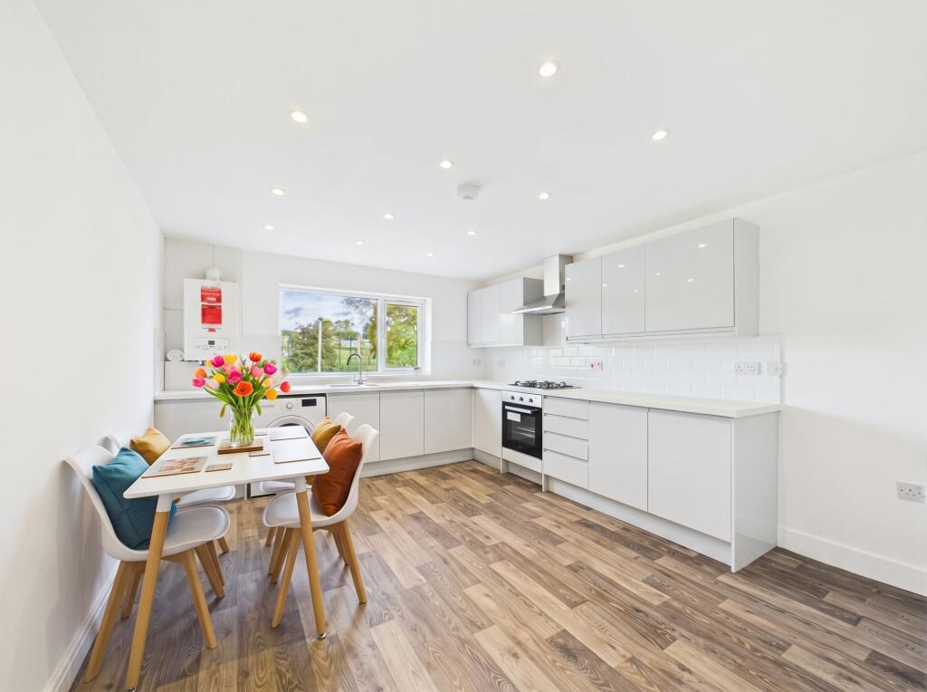 House in Nottingham - View 3