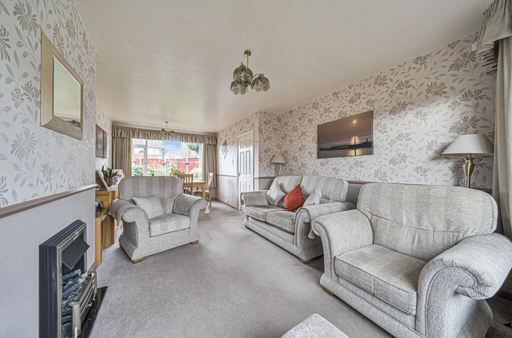 House in Leeds, Scotland - View 2