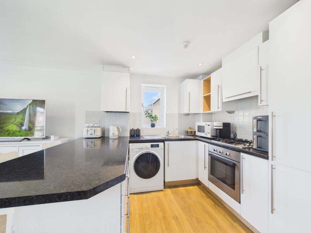 Apartment in Bristol, Repton Grange, Brentry - More