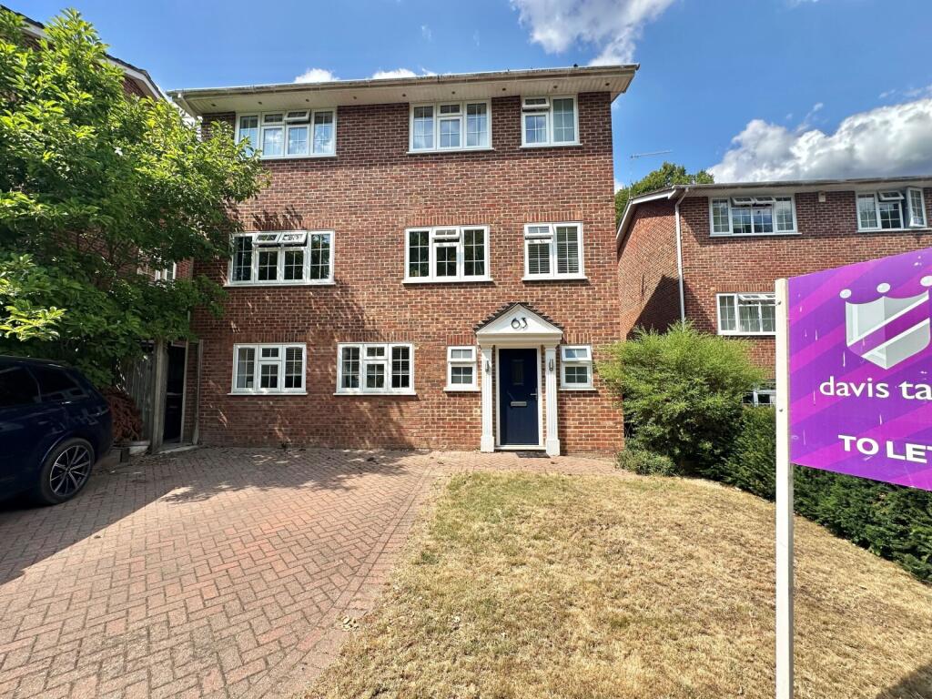 Main image of property: Valley Road, Henley-on-Thames, Oxfordshire, RG9