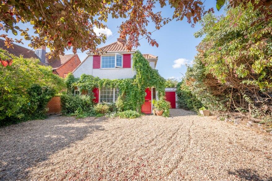 Main image of property: Saxmundham Road, Aldeburgh, IP15