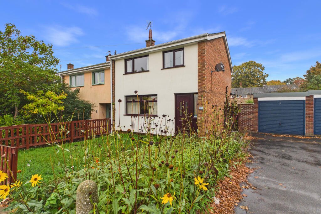 3-bed terraced on Hooper Square, Bury St. Edmunds, Suffolk, £240,000