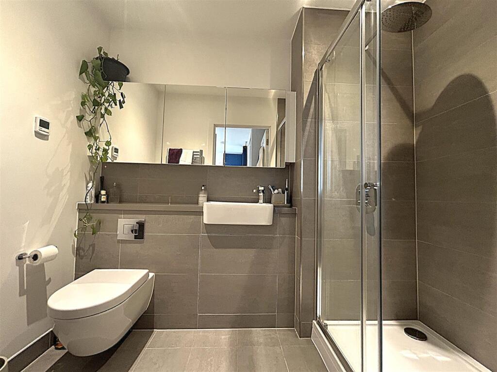 Apartment in London - View 4