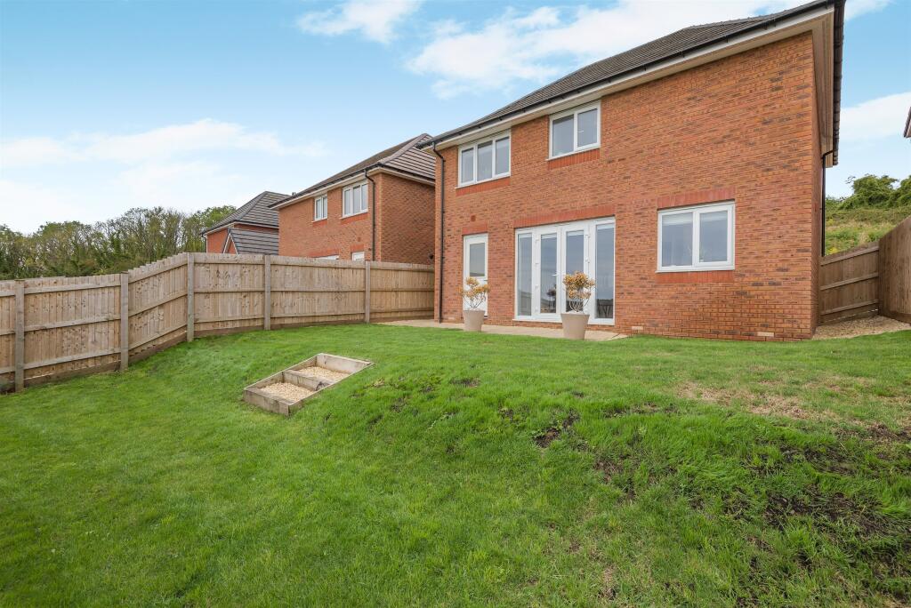 House in Newport - View 2