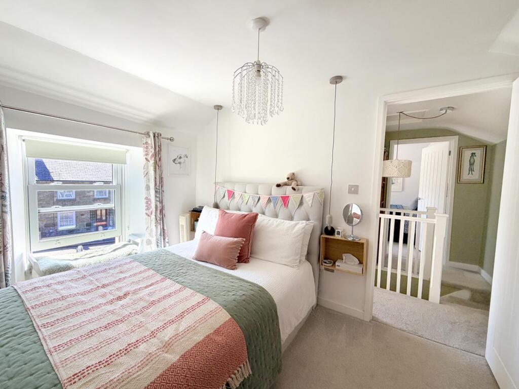 House in Helston, Cornwall - View 5