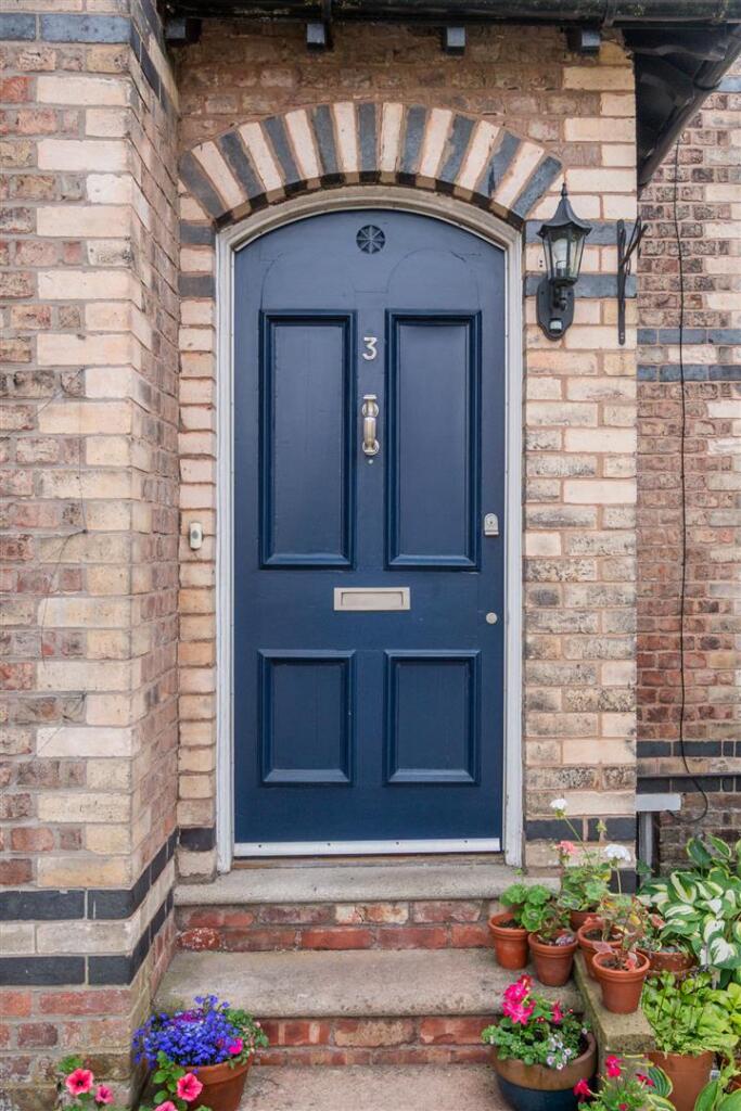 Spring Road, Hale, Altrincham photo 2