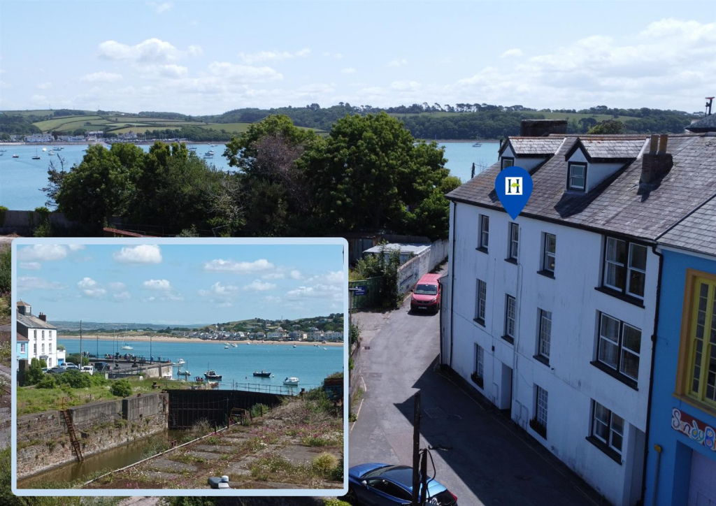2-bed apartment on New Quay Street, Appledore, £215,000