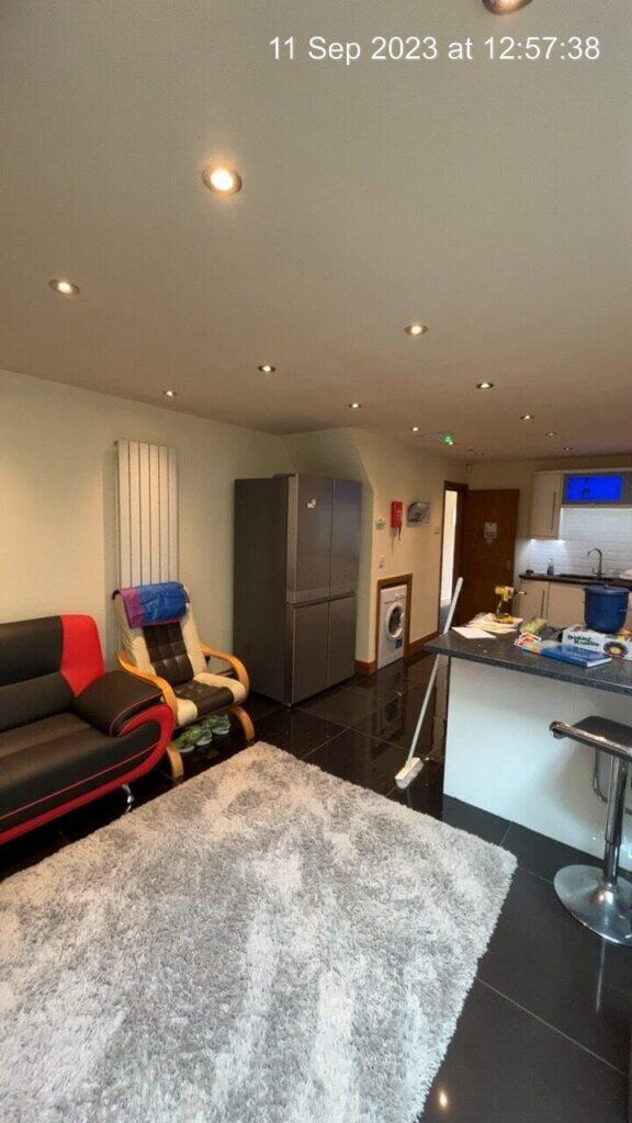 6 bedroom terraced house for rent