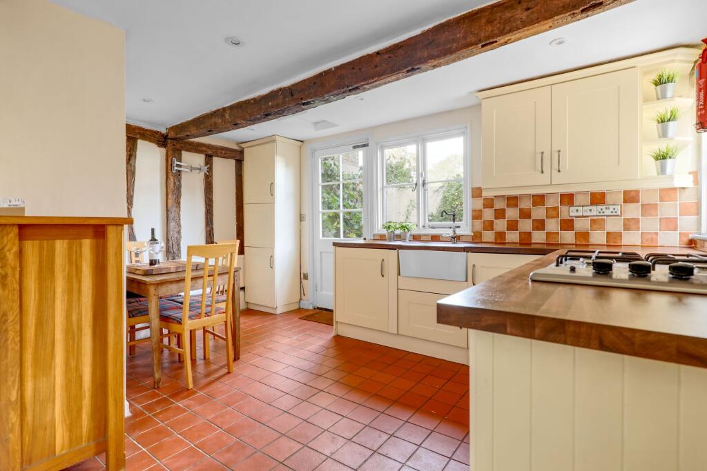 House in Ware, Stanstead Abbotts - View 4