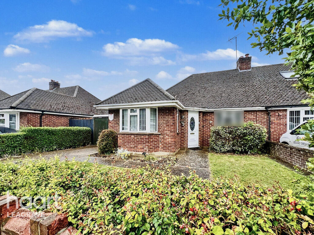 Main image of property: Faringdon Road, Luton