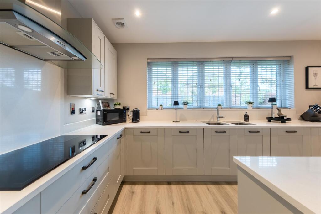 House in Crewe - View 5