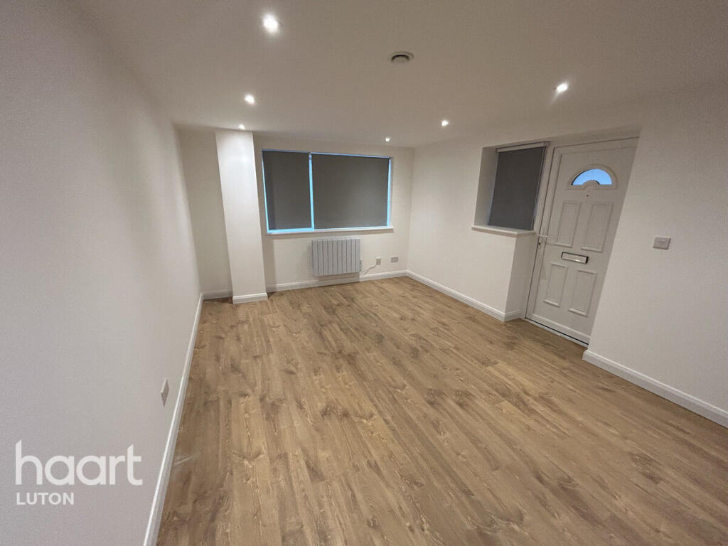 Main image of property: Inkerman Street, LUTON