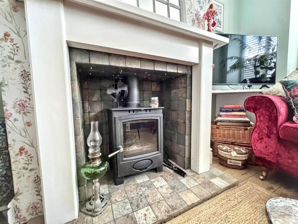 House in Staffordshire Moorlands, Leek - View 5