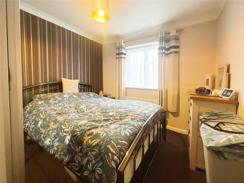 Apartment in Three Rivers, Hertfordshire - More