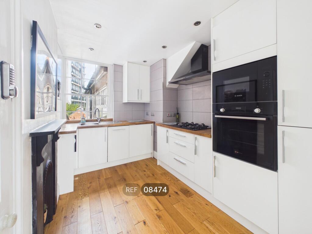 Apartment in Hull - View 5