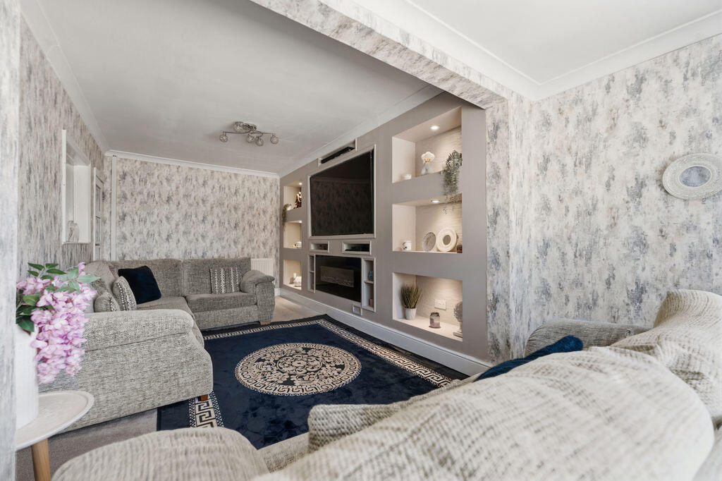 House in Doncaster - View 5