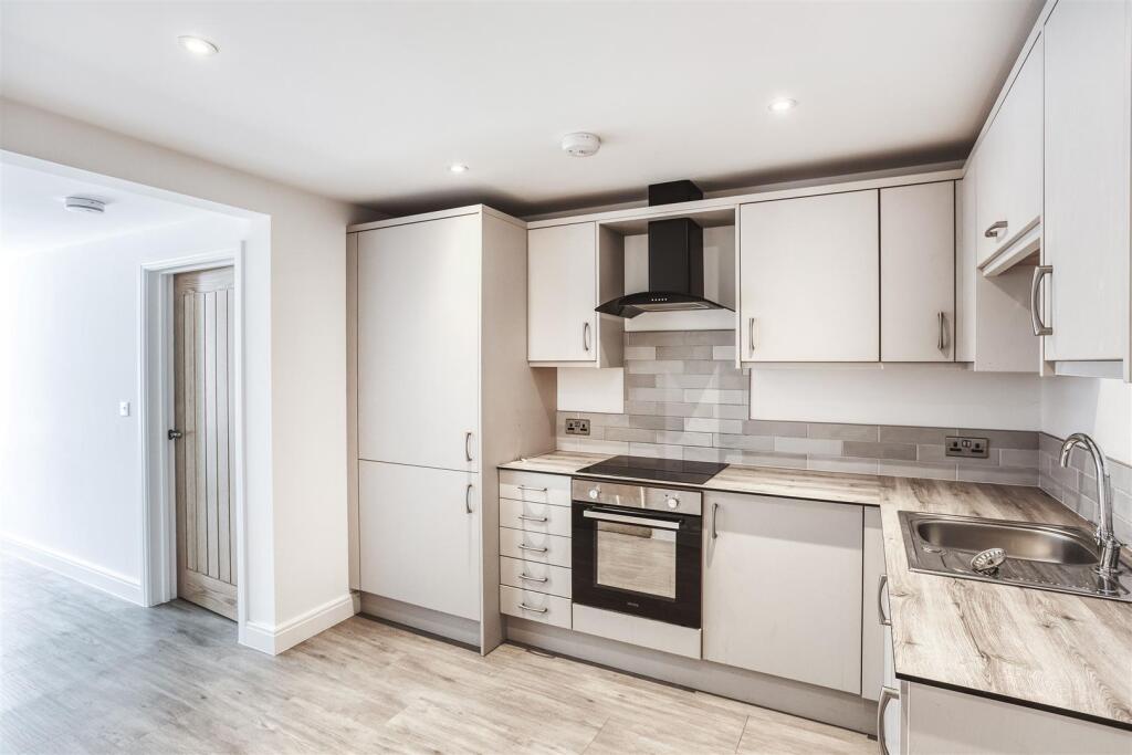 Apartment in Derby - View 2