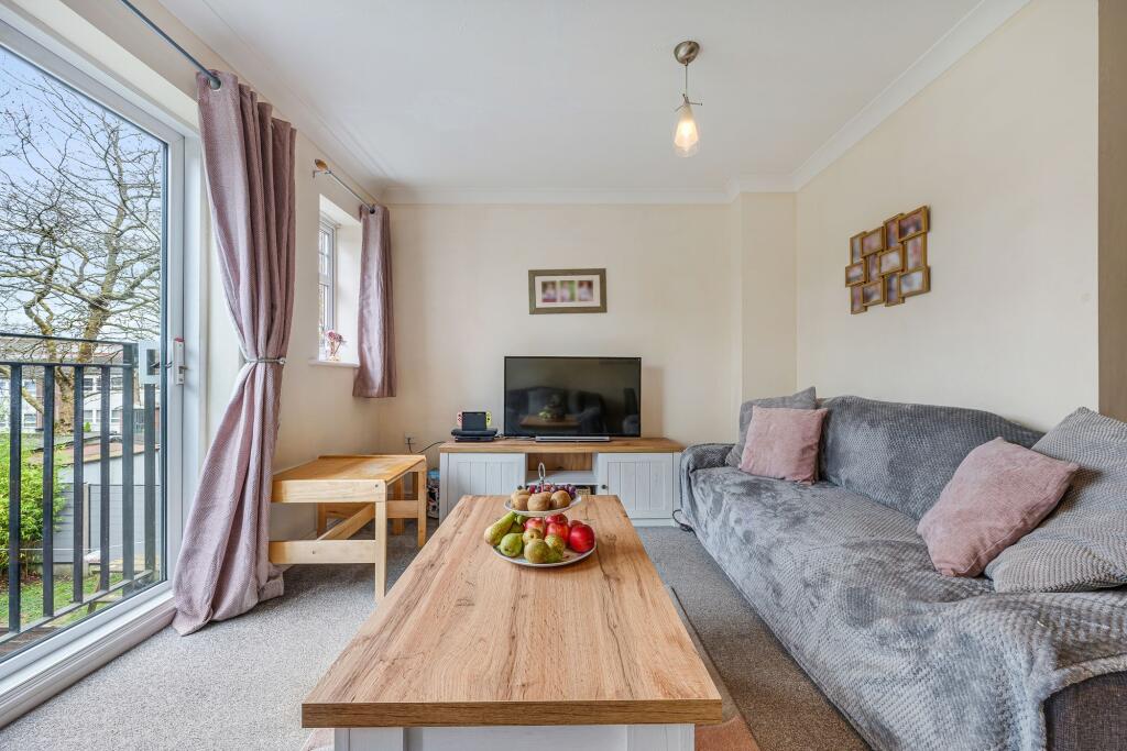 House in Bolton, Fernhill Gate - More