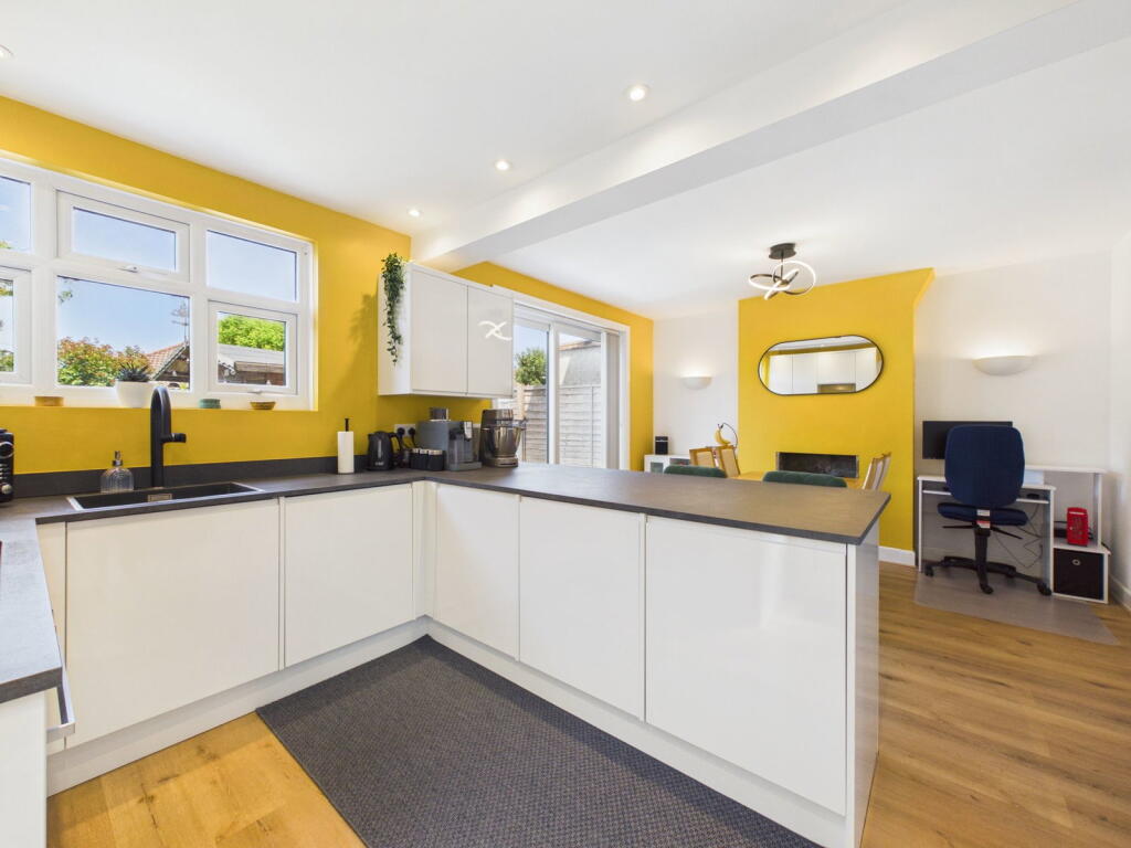 Pelham Road, Worthing, BN13 - View 4