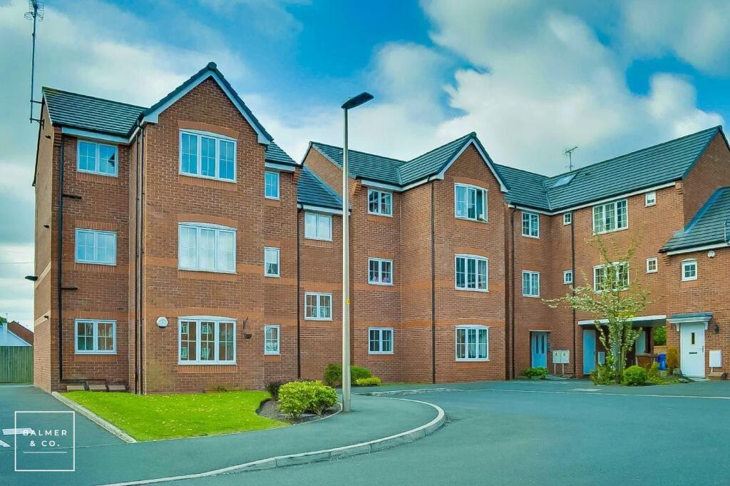 2 Bedroom Flat in WN7 1UG
