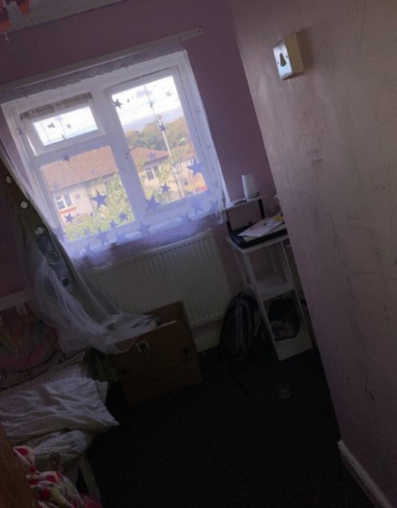 House in Doncaster, North Lincolnshire - View 3