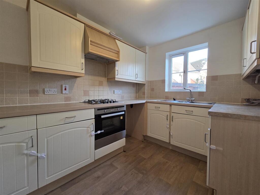 House in Taunton - View 5
