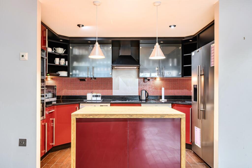 Apartment in London - View 3
