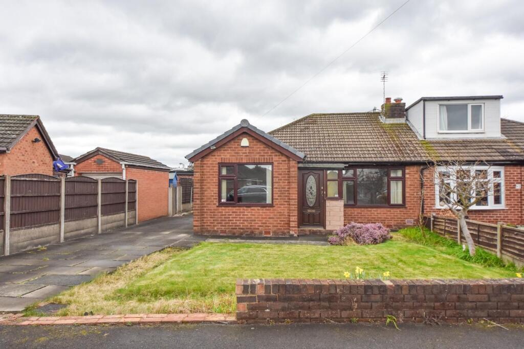 Main image of property: Caernarvon Road, Hindley Green, Wigan, WN2 4NE
