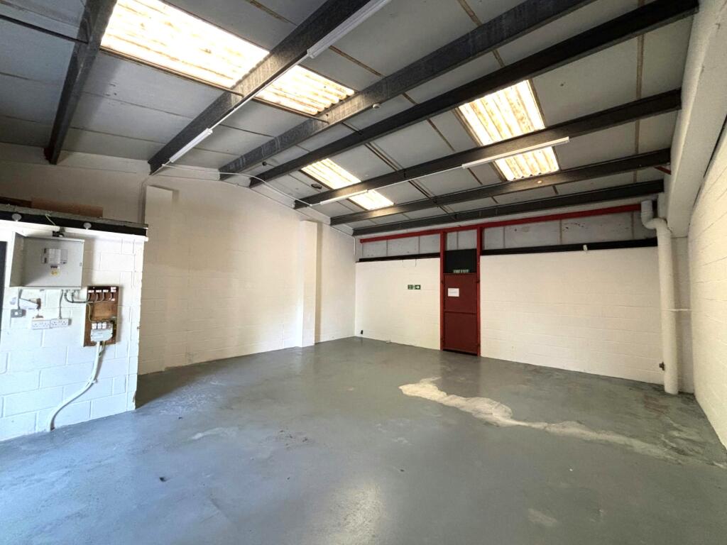 Unit 31 Hirwaun Industrial Estate 2.jpg