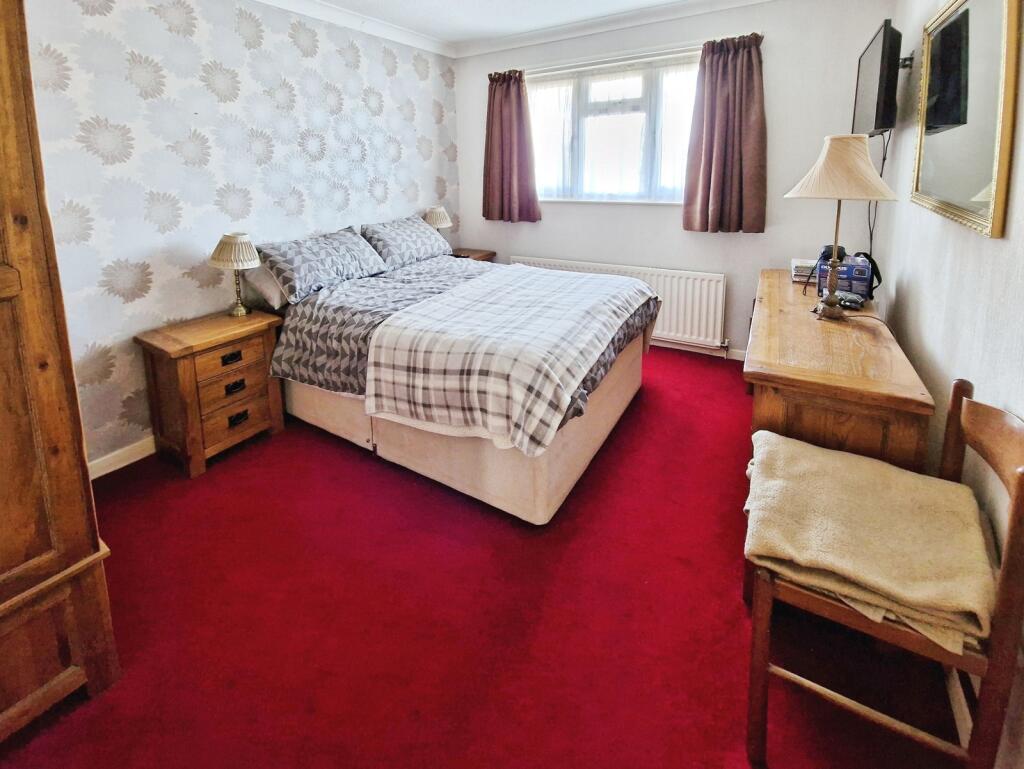 Fairfield Way, Totland Bay, Isle of Wight - View 6