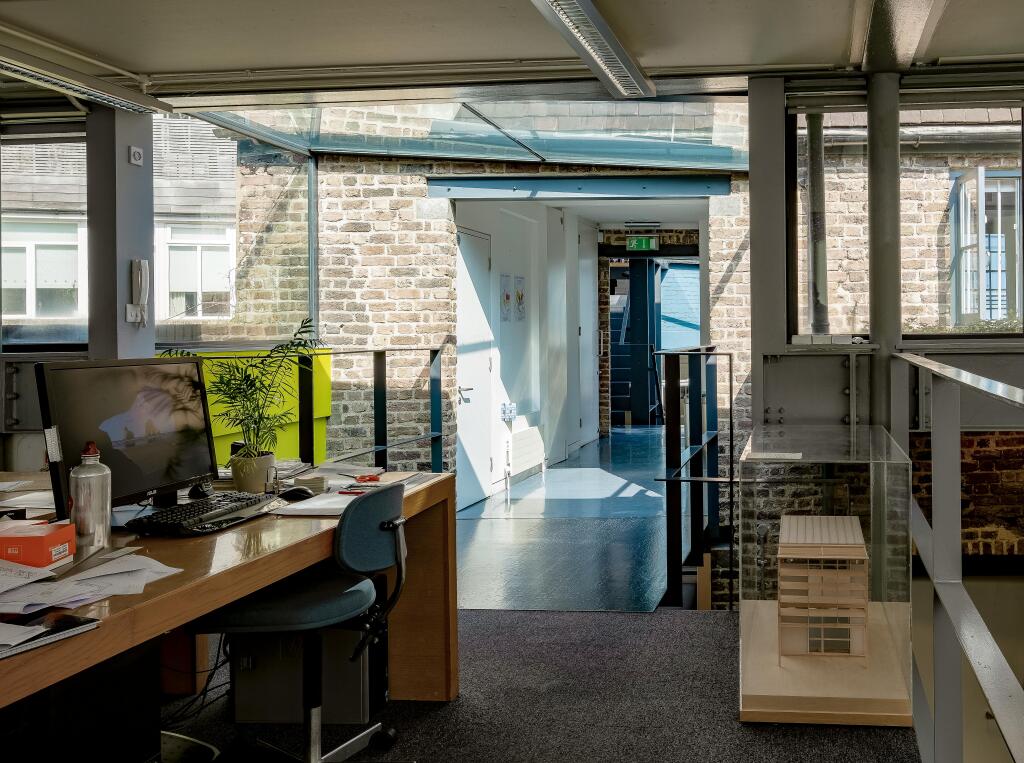 1 Rawstorne Place - Office