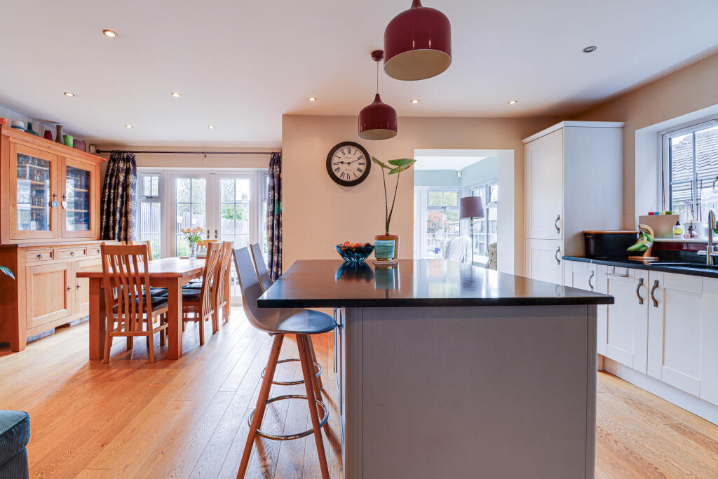 Additional image 4 of Pipers Avenue, Harpenden, Hertfordshire, AL5