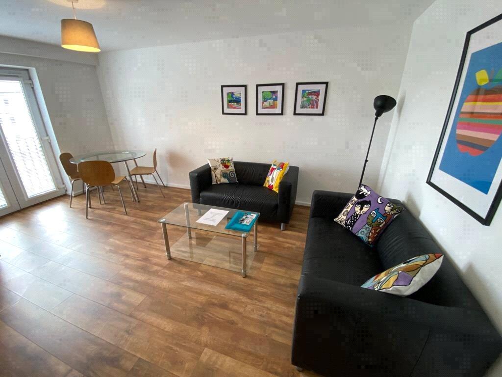 Apartment in Newcastle upon Tyne, Tyne and Wear - View 2