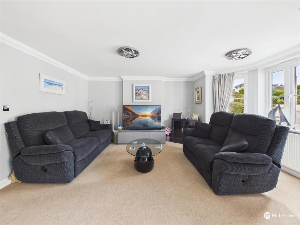 Apartment in St Ives, Carbis Bay - View 2