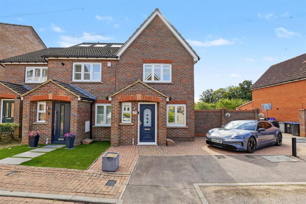 Main image of property: Cotswold Drive, Stevenage