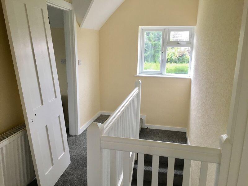 House in Grove - More
