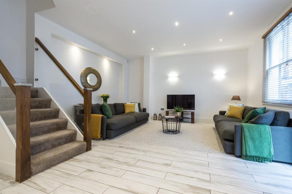 Phillimore Walk London, W8 Kensington & Chelsea - View 6