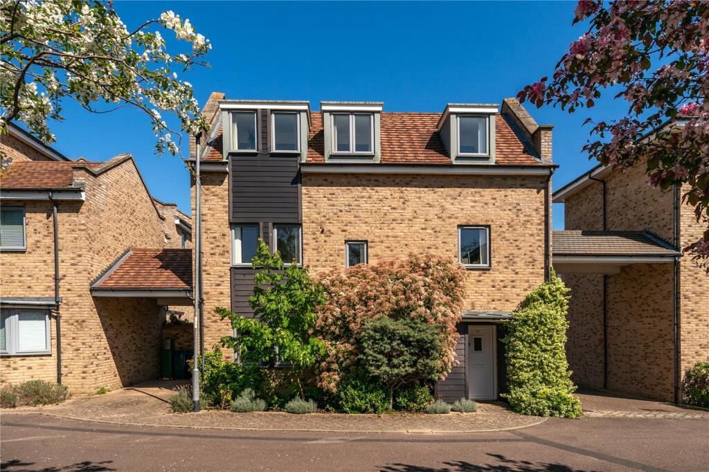 Main image of property: Alice Bell Close, Cambridge, Cambridgeshire